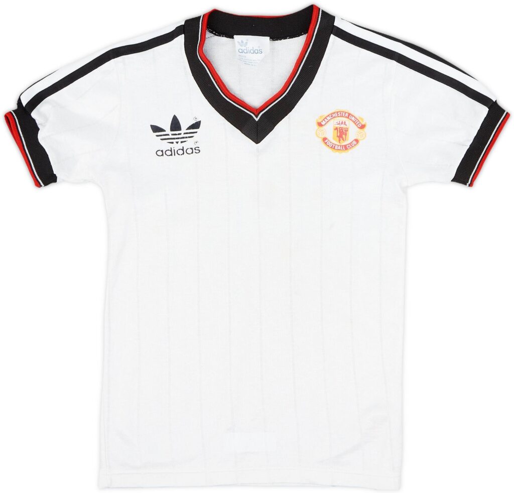 Manchester United 1982-84 Away Shirt