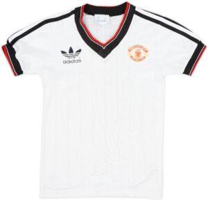Manchester United 1982-84 Away Shirt