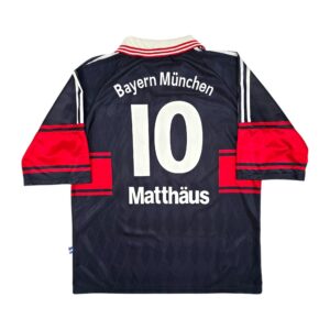 1997-99 Bayern Munich Away Shirt
