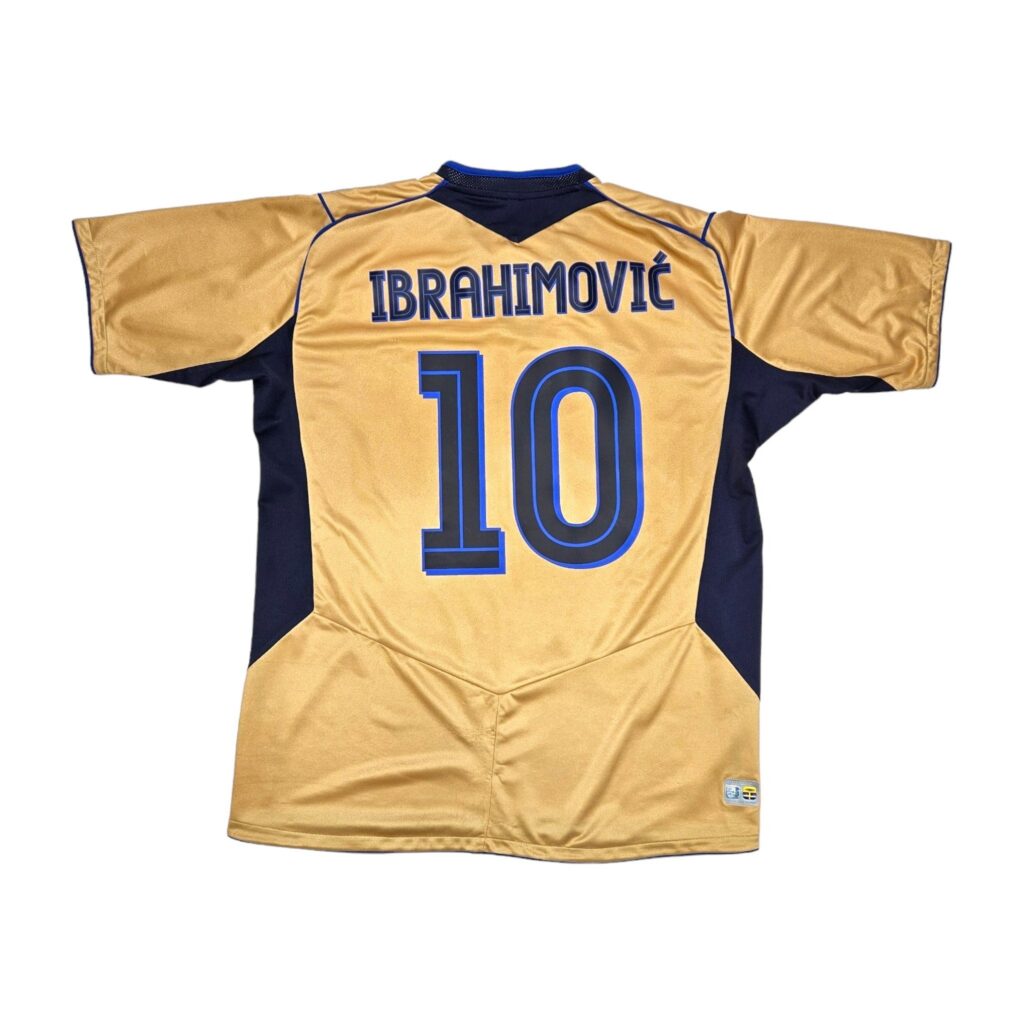 2004 Sweden Third Shirt