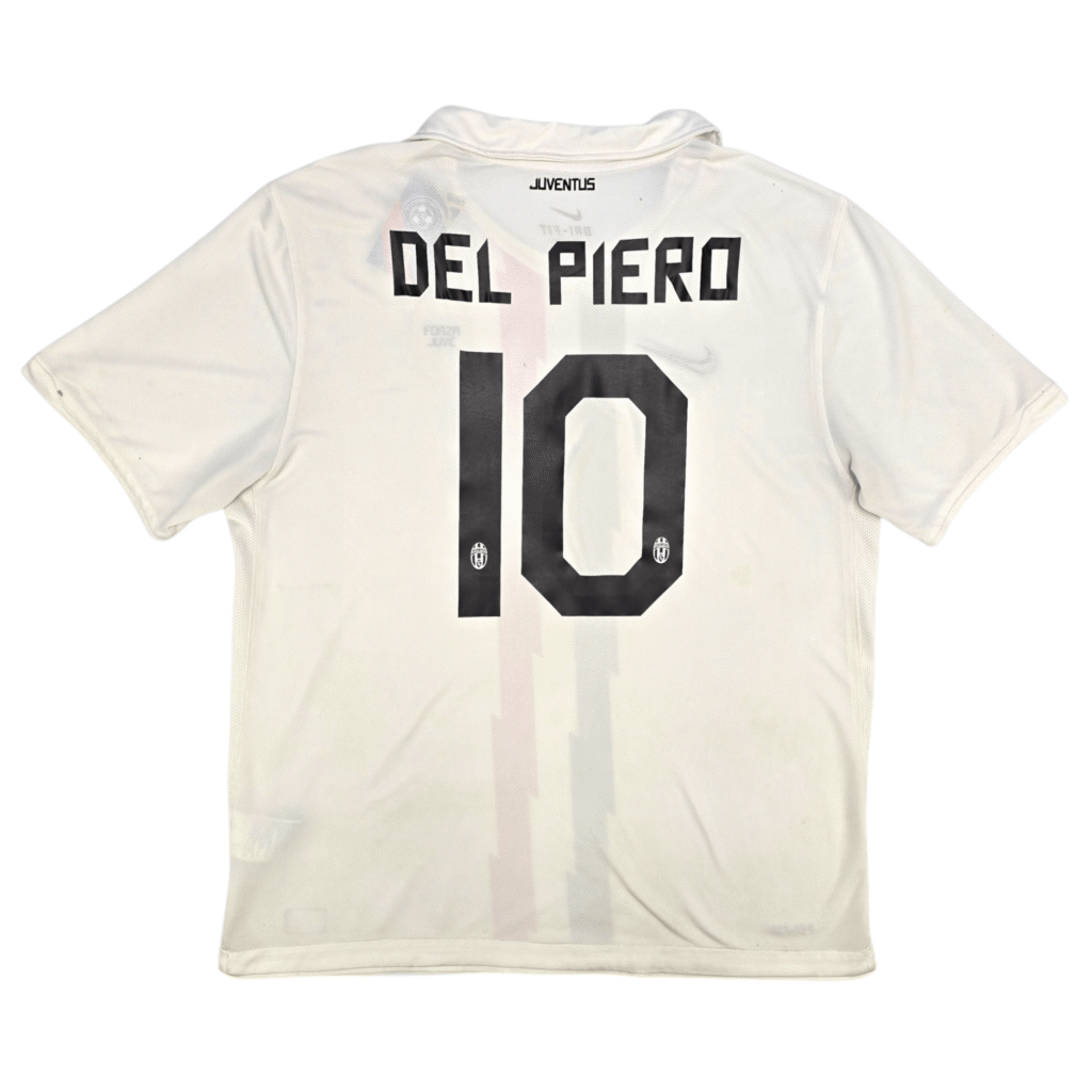 2010-11 Juventus Away Shirt