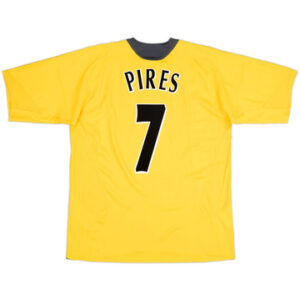 2005-06 Arsenal Away Shirt