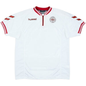 2000-02 Denmark Away Shirt