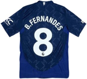 B.Fernandes 8