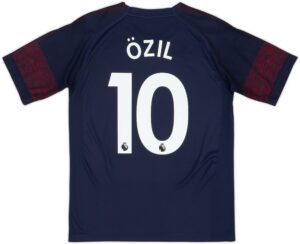 Ozil 10