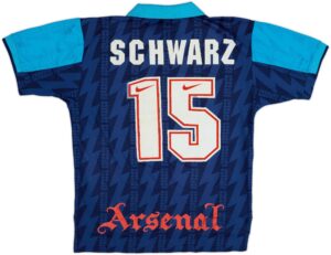 Schwarz 15