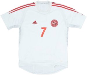 2004-06 Denmark Away Shirt