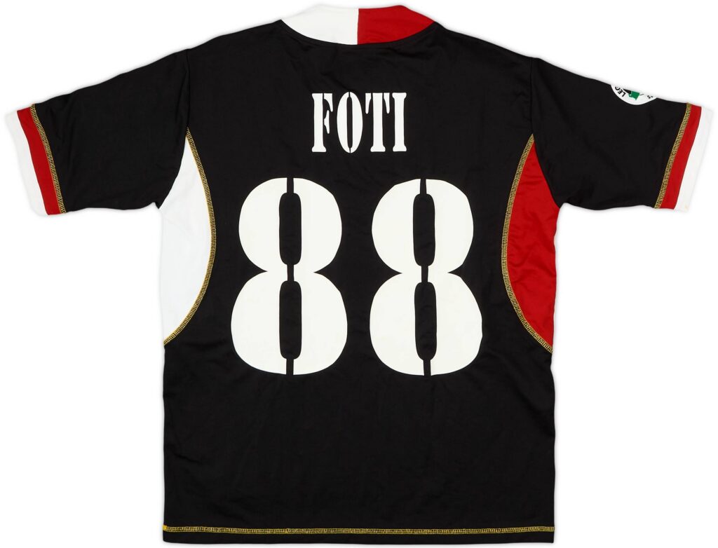 2005-07 Vicenza Away Shirt