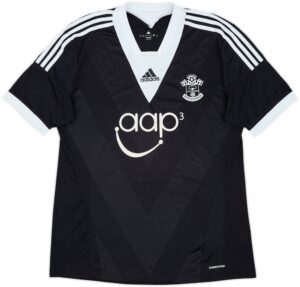 2013-14 Southampton Away Shirt
