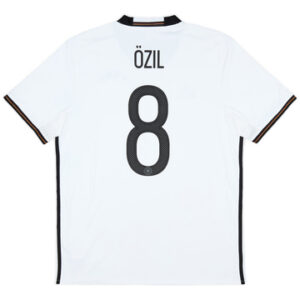 Ozil 8