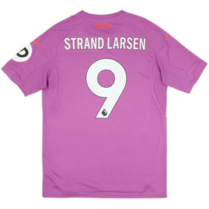 Strand Larsen 9