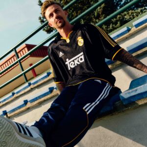 1999-00 Real Madrid Away Shirt